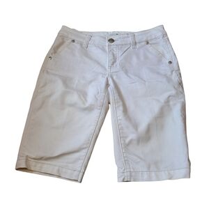 Seven 7 ladies Sz.10 white mid rise knee length jean shorts casual denimcore
